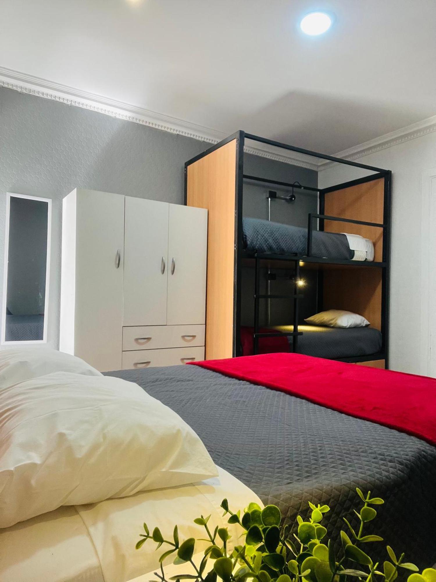 Enjoy Hostel Сантьяго Экстерьер фото