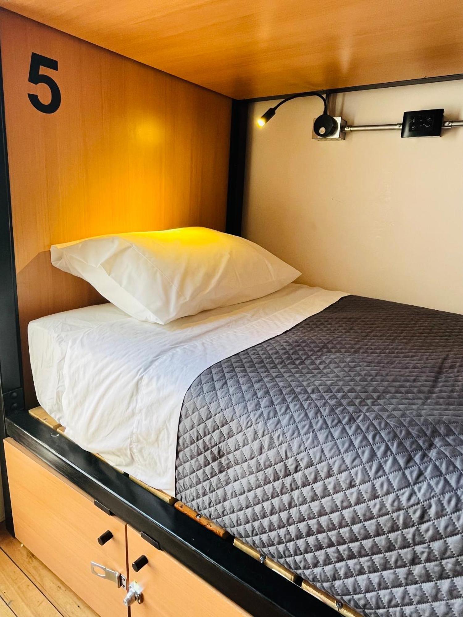 Enjoy Hostel Сантьяго Экстерьер фото